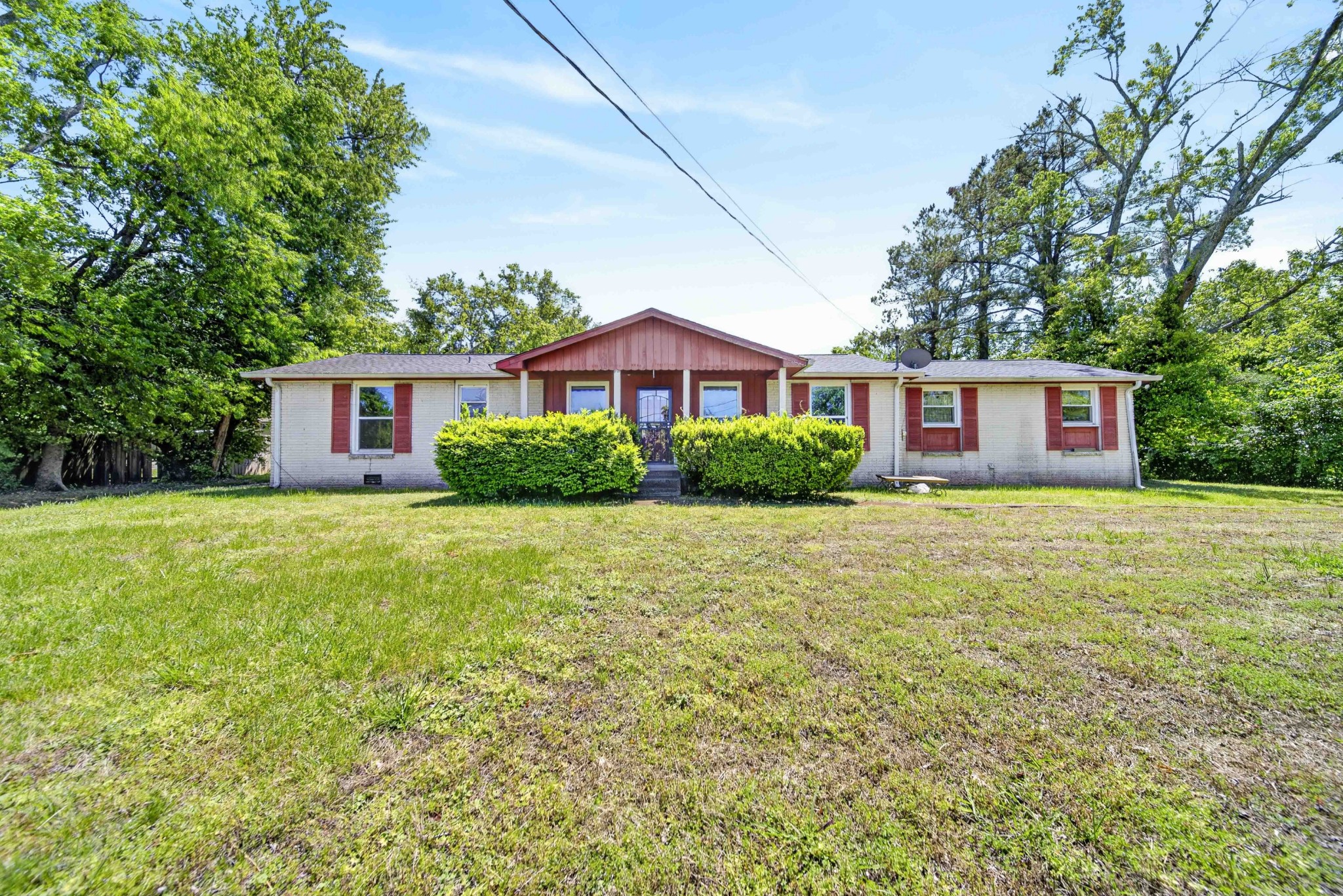 314 Broadmoor Dr Property Photo 1