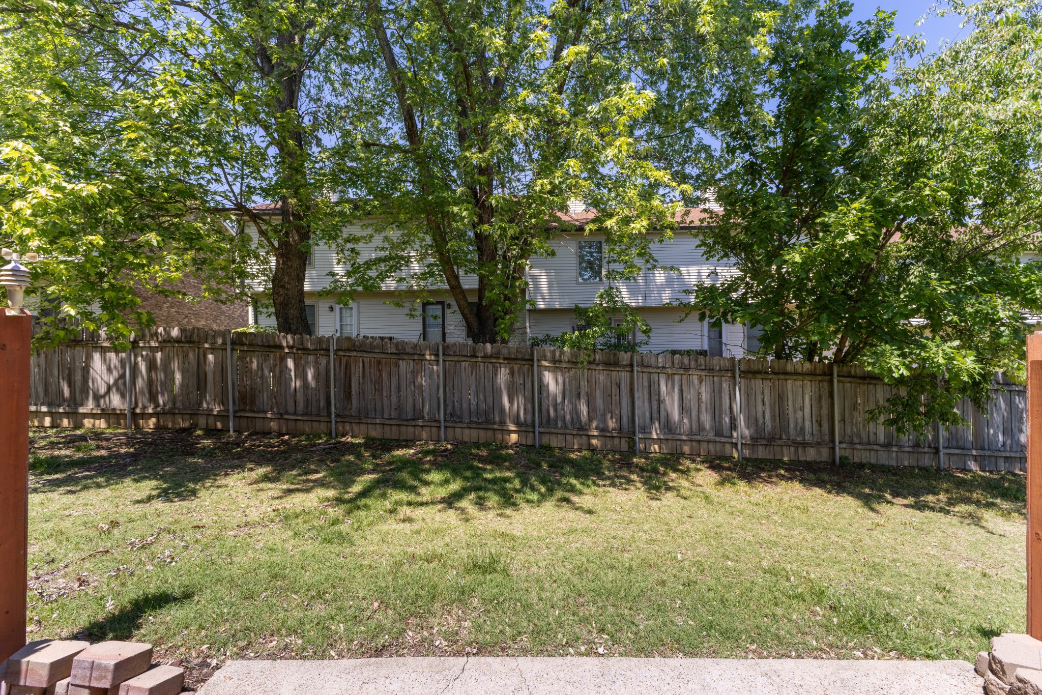 205 Edgewood Dr Property Photo 4