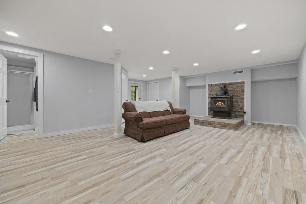 200 Duke Ln Property Photo 17