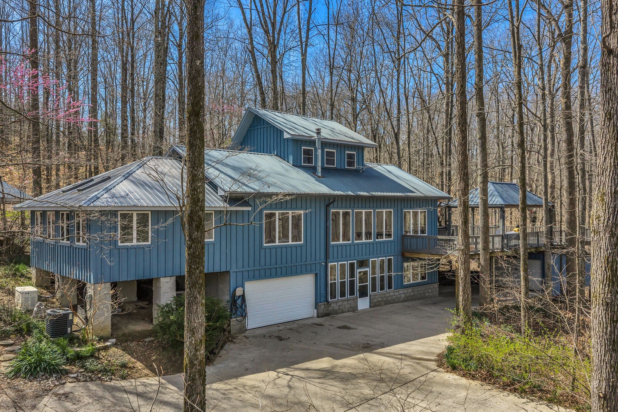 7575 King Rd Property Photo 1