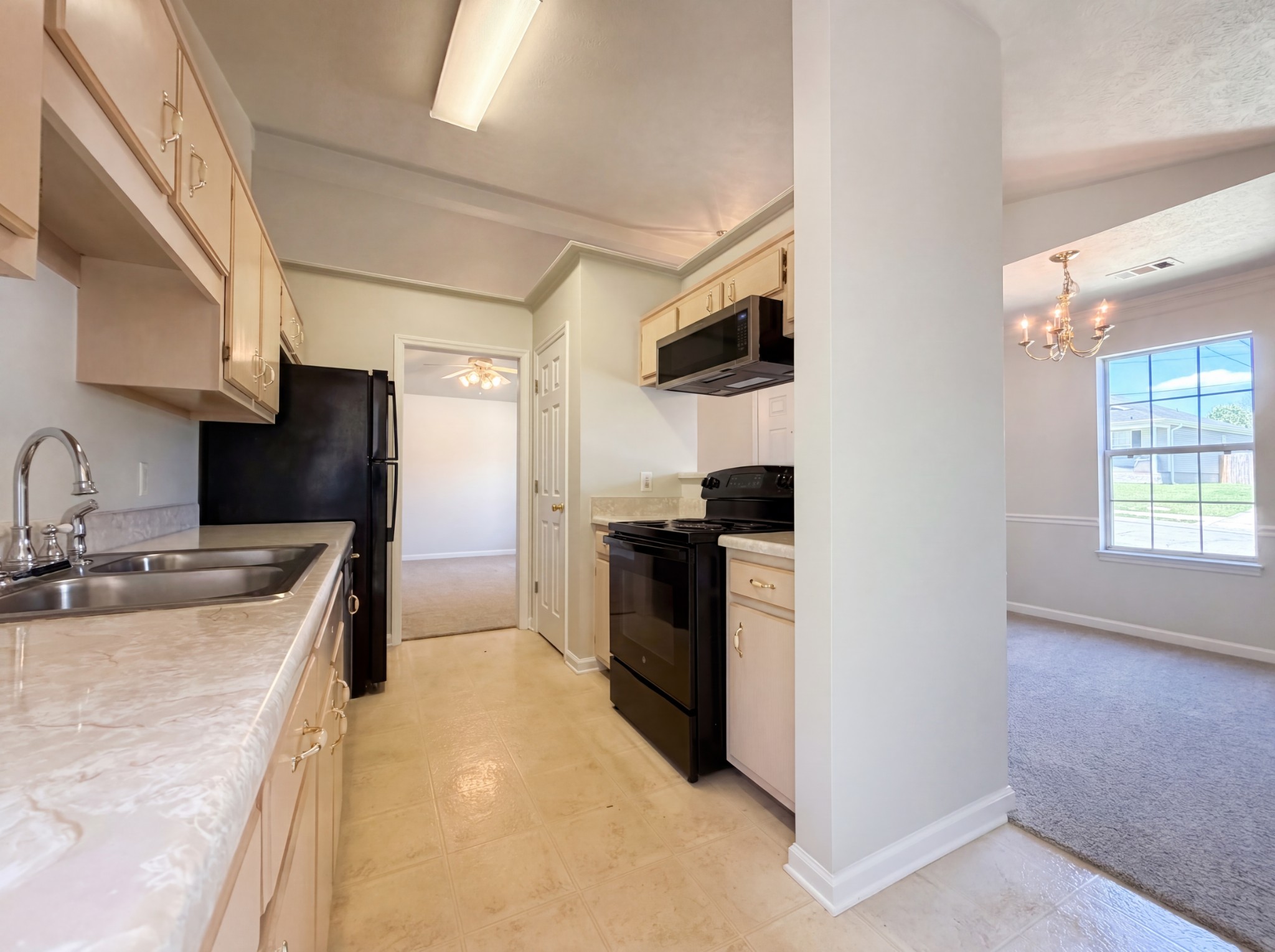 609 Sandy Spring Trl Property Photo 9