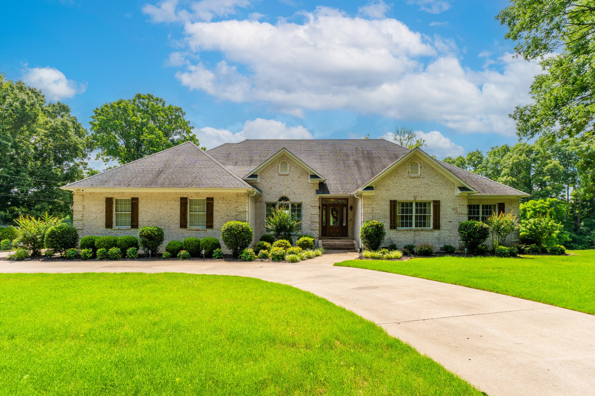 1015 Kelly Rd