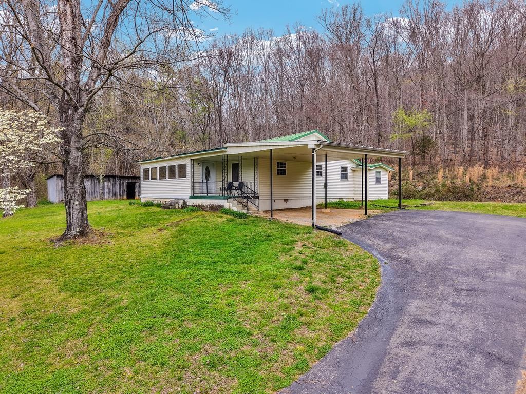 1447 Dry Shave Rd Property Photo 1