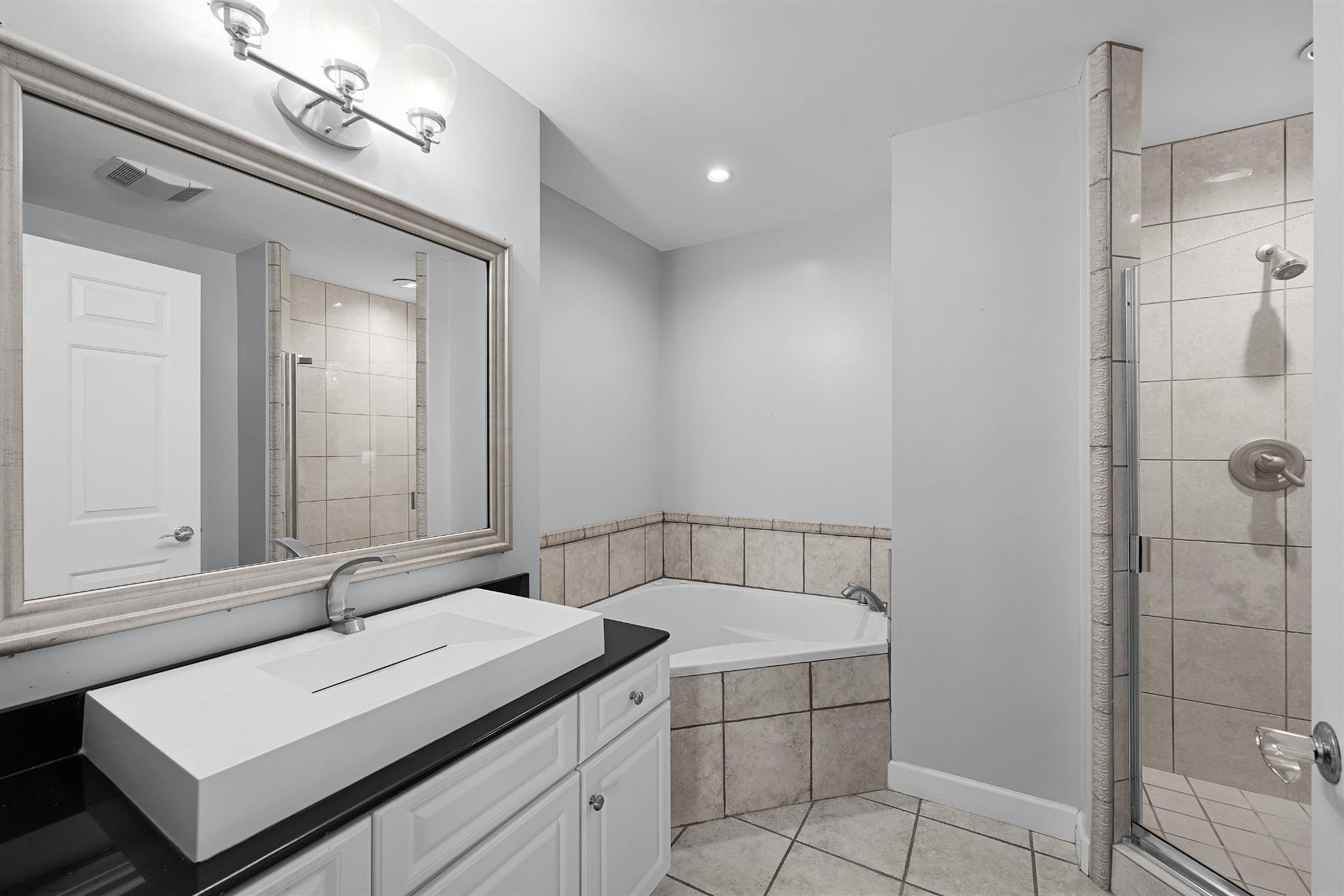 325 Cr 380 Rd Property Photo 14