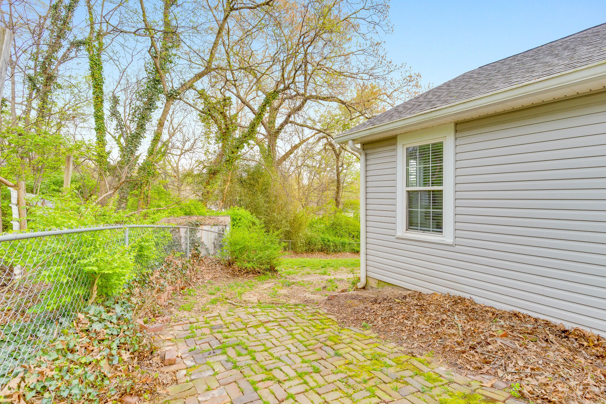 223 Ivy Street Property Photo 36