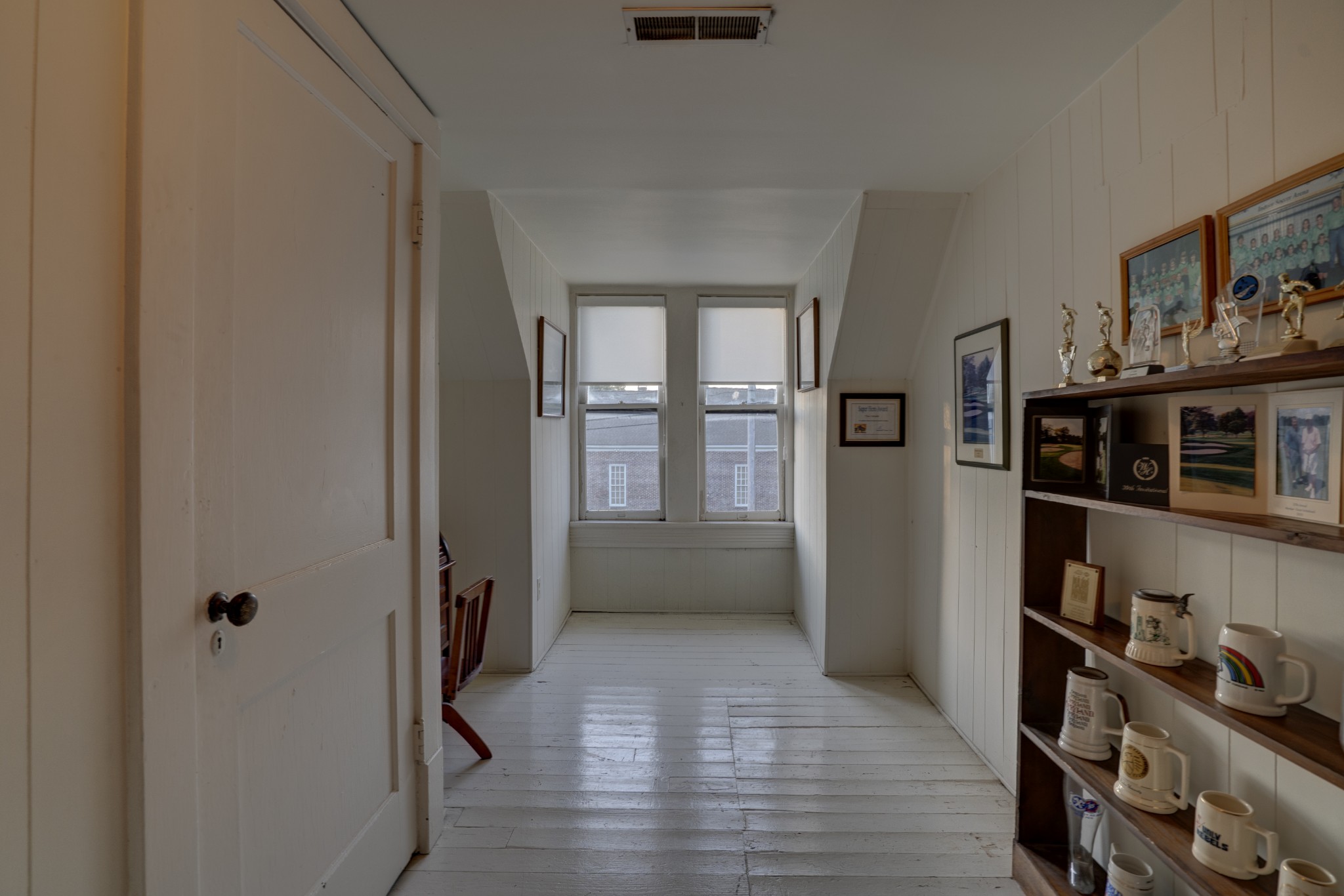 305 4th Ave, S Property Photo 44