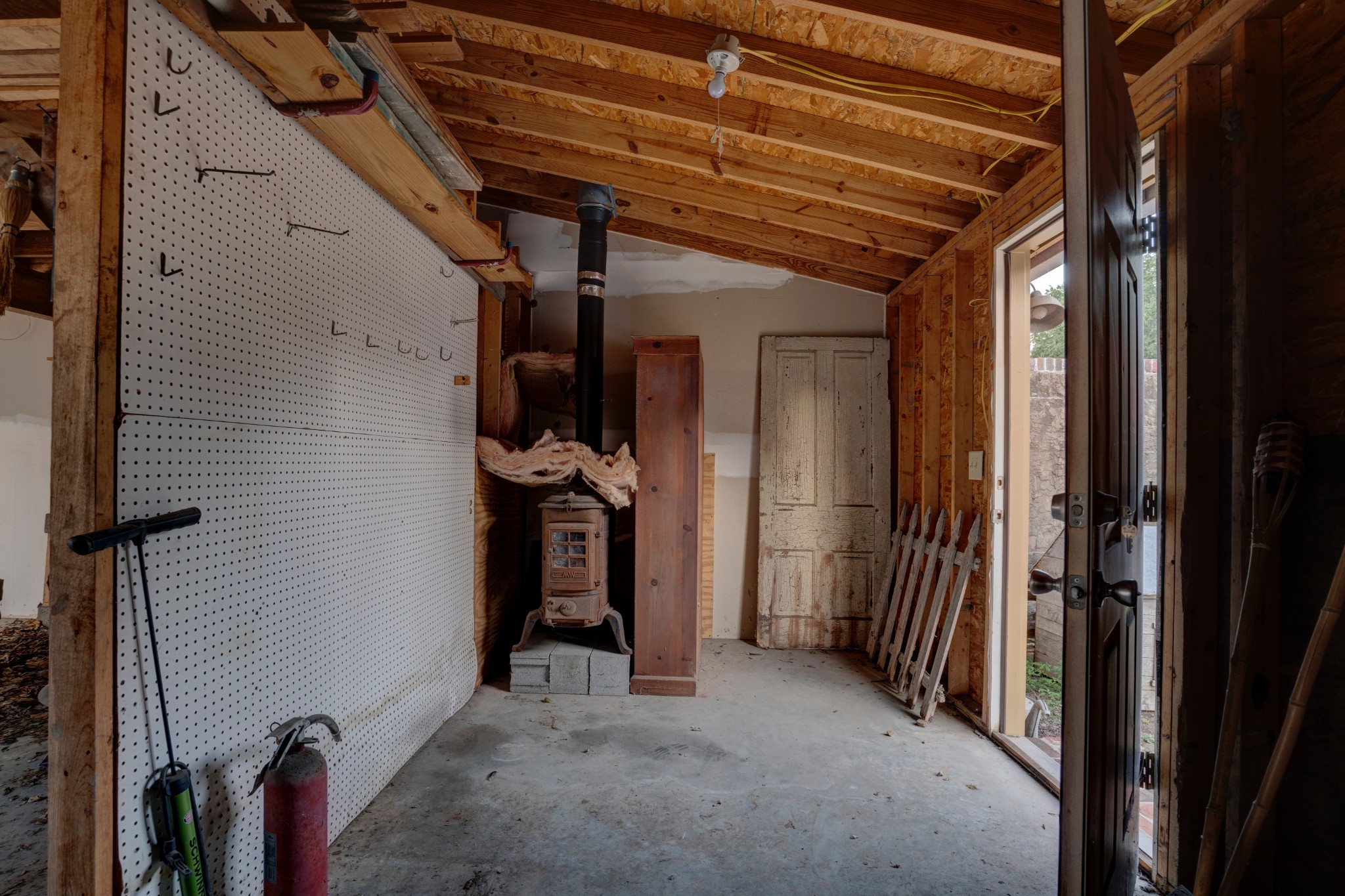 305 4th Ave, S Property Photo 52