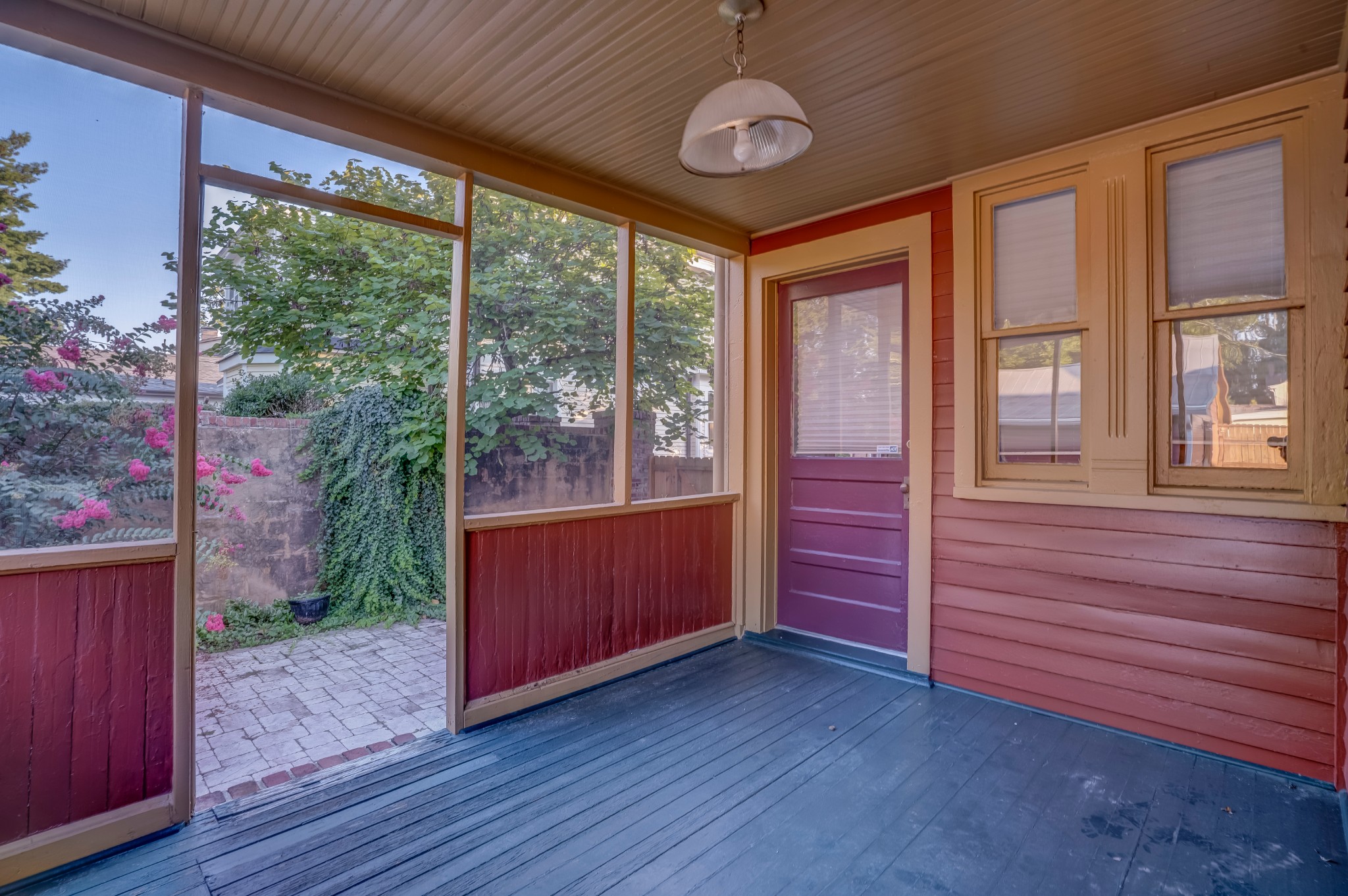 305 4th Ave, S Property Photo 53