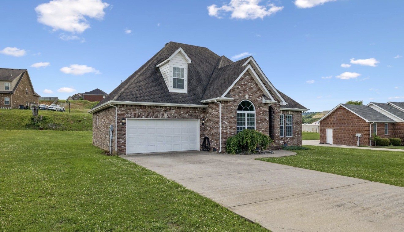145 Auburn Hills Dr Property Photo 4