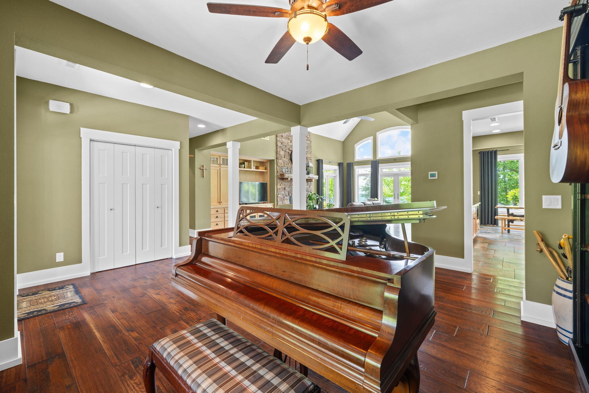 3099 Sunset Drive Property Photo 18