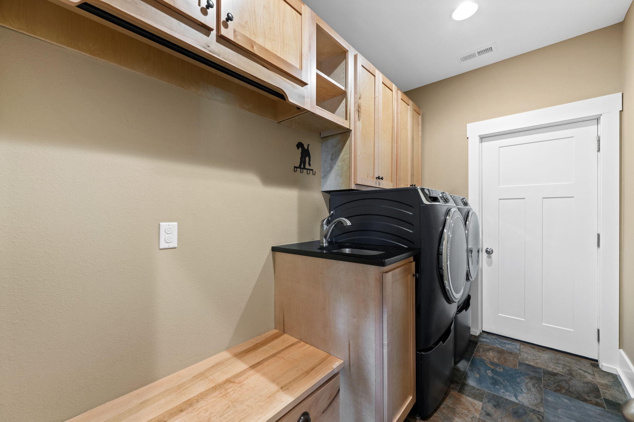 3099 Sunset Drive Property Photo 40