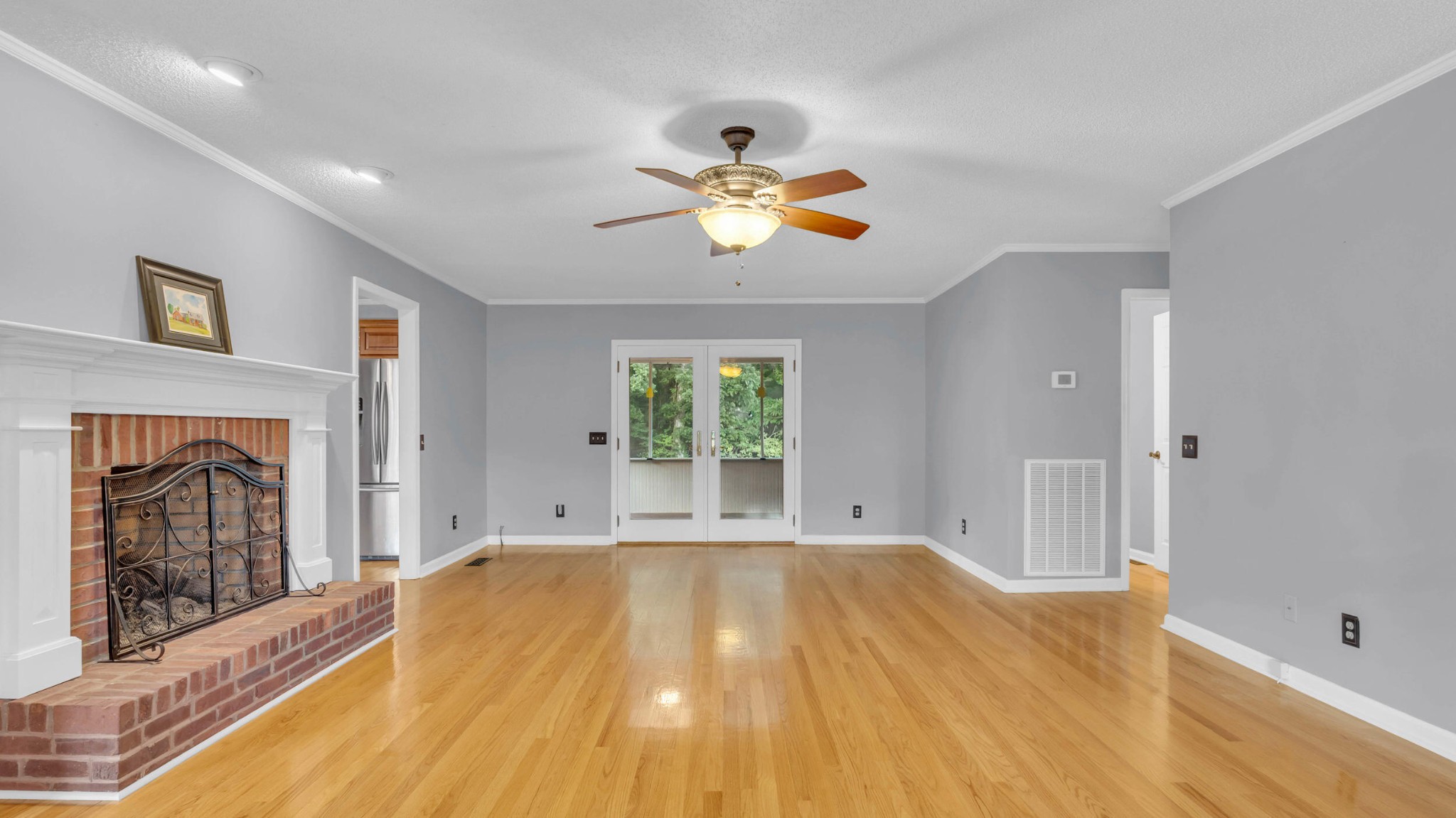 3046 Hawthorne Street Property Photo 6