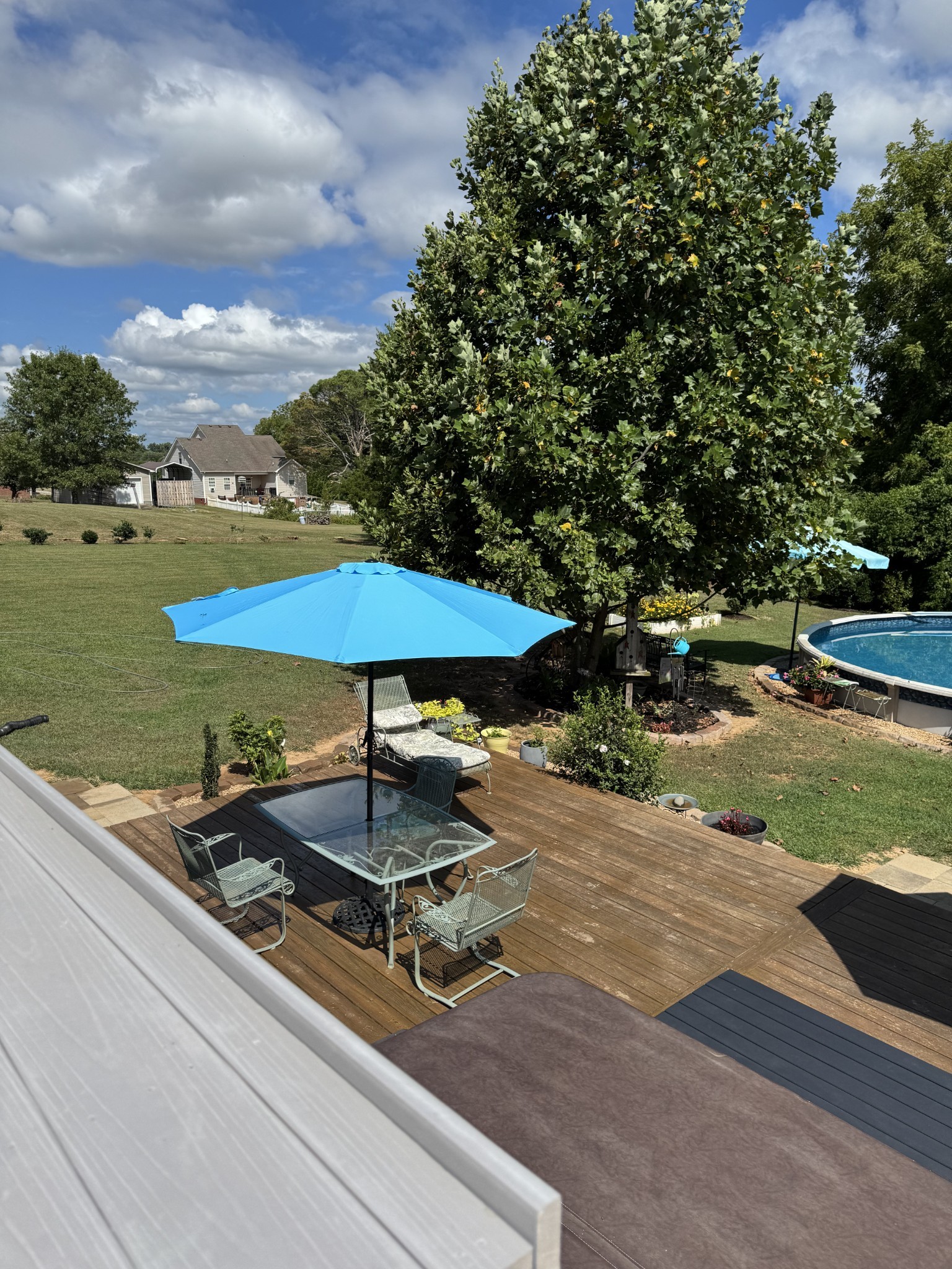 605 Compton Ln Property Photo 28