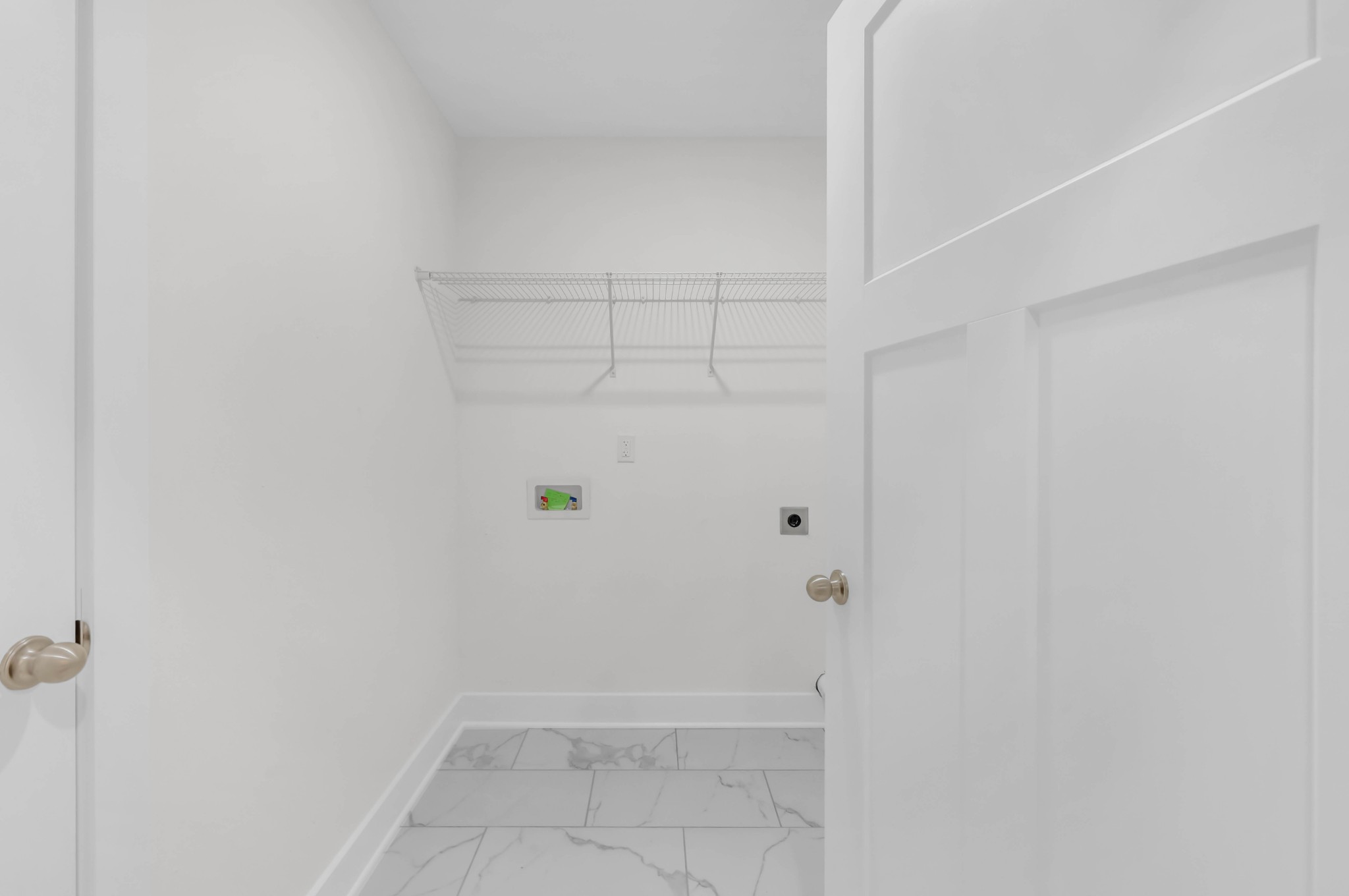 321 Cardinal Creek Property Photo 8