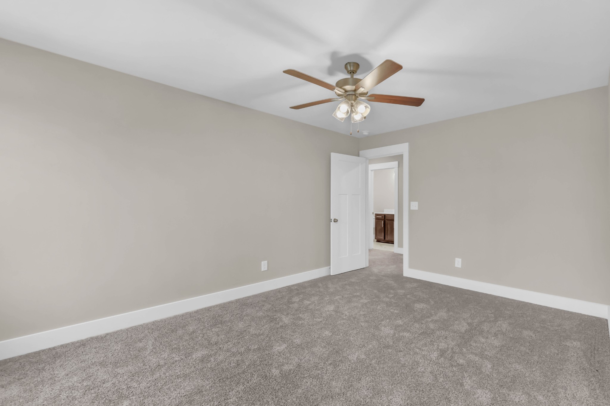 321 Cardinal Creek Property Photo 26
