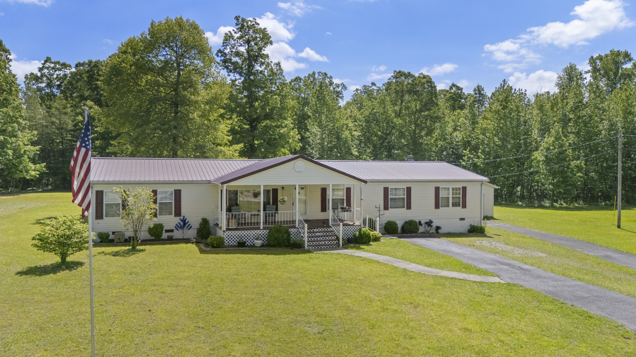 78 Treeline Ct
