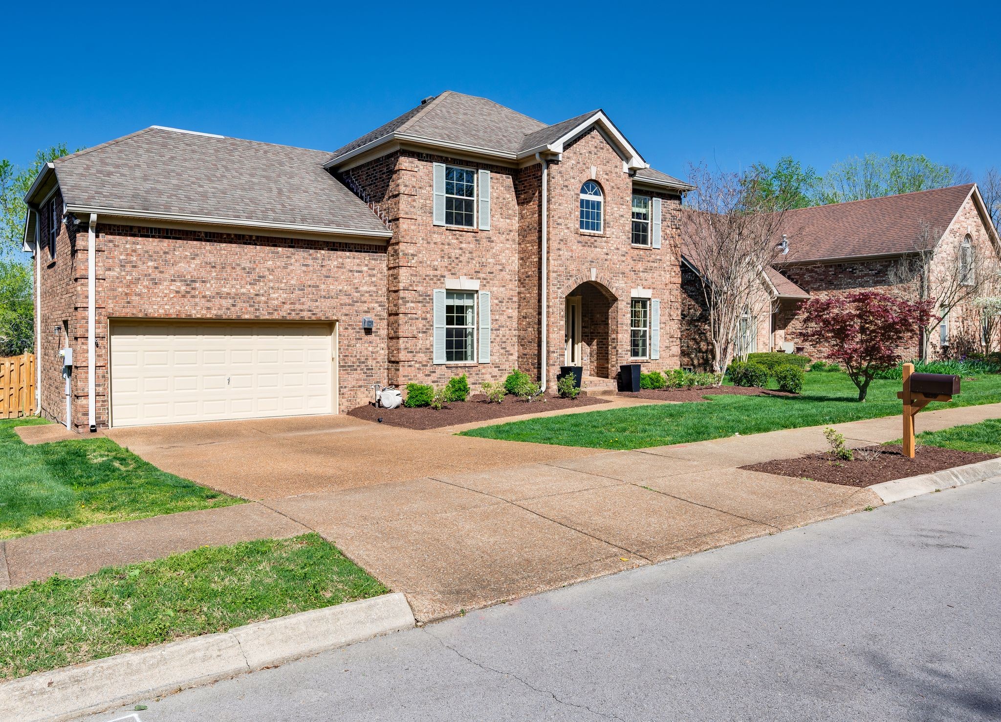 2304 Bryana Ct Property Photo 4
