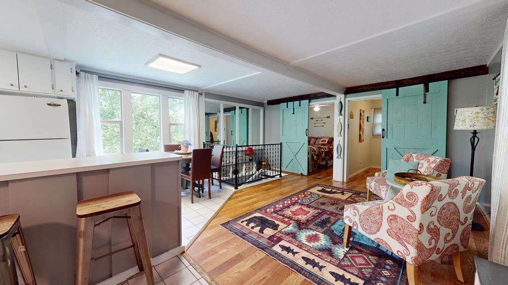 8045 Sarah Thomas Rd Property Photo 10
