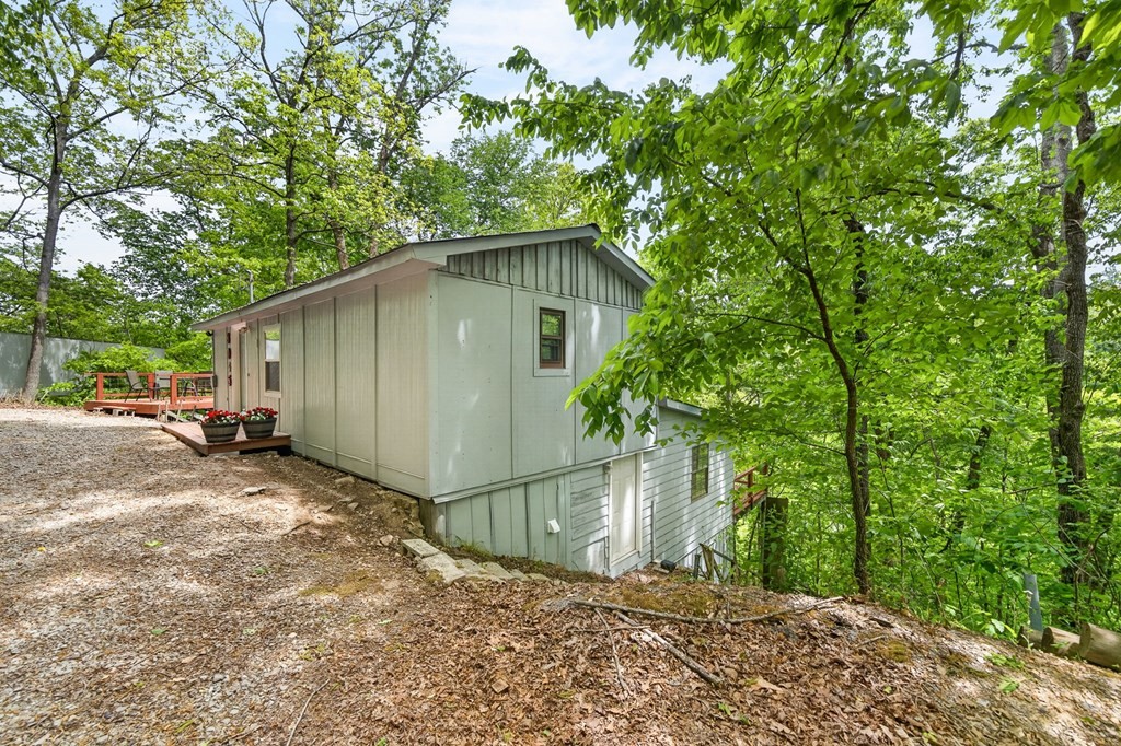 8045 Sarah Thomas Rd Property Photo 43