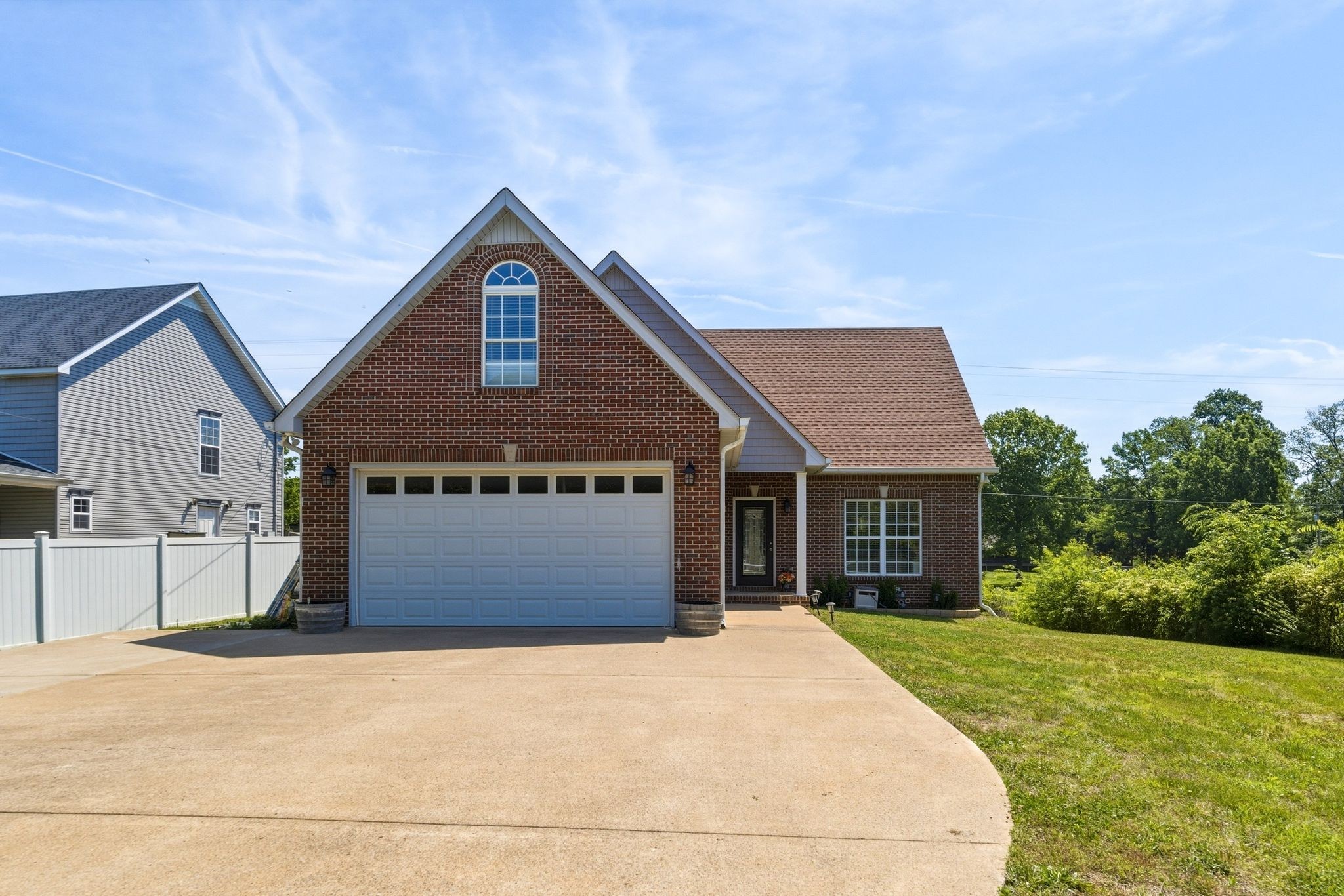 13535 Versailles Rd