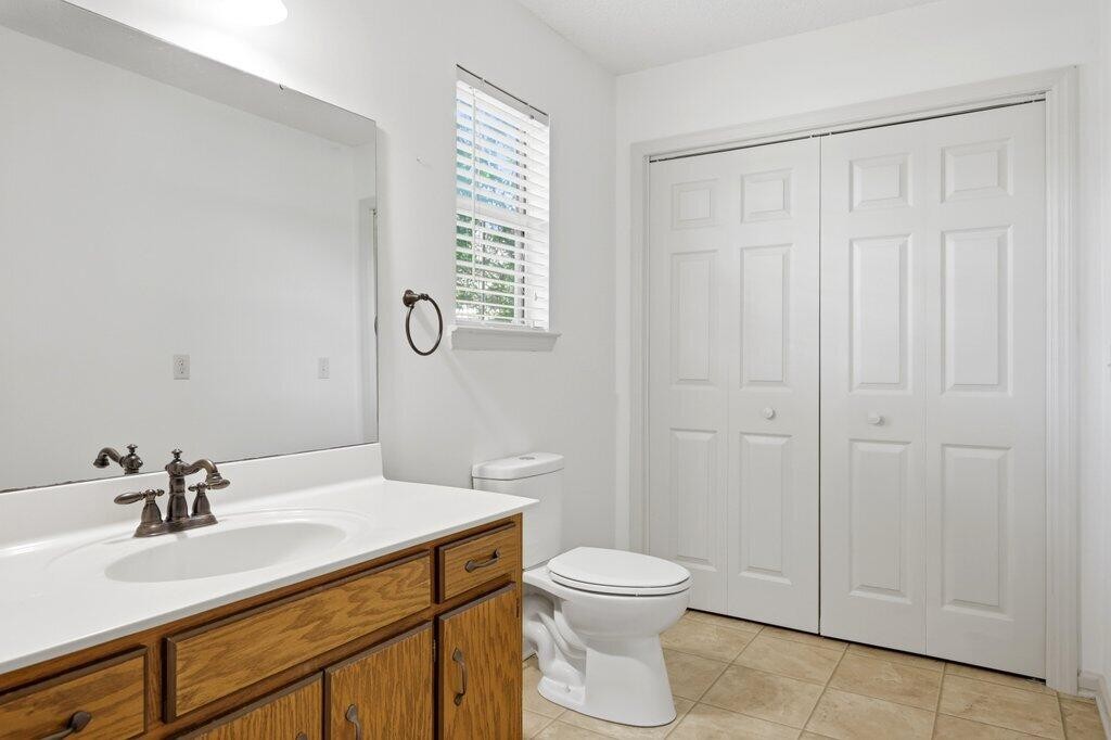 8708 Oak View Drive Property Photo 14