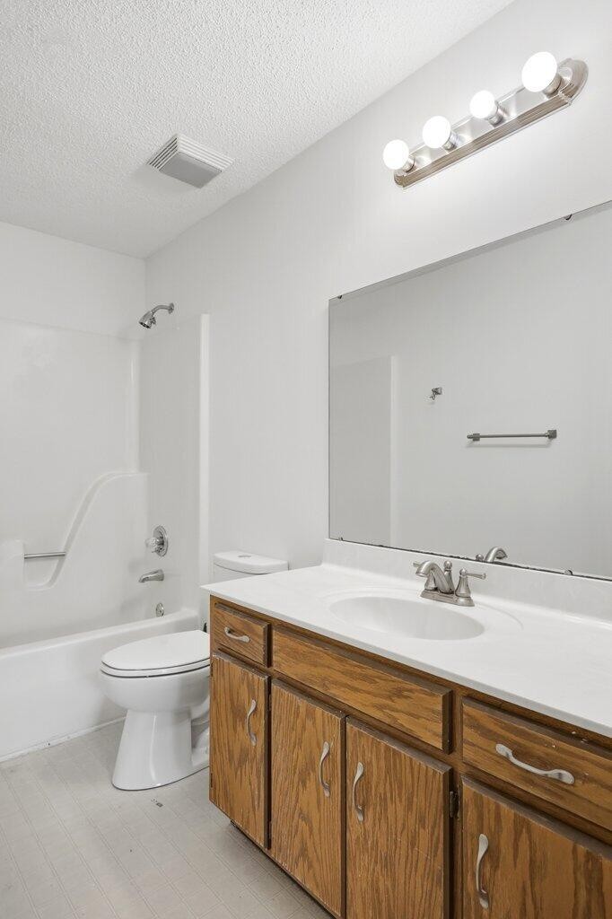 8708 Oak View Drive Property Photo 23