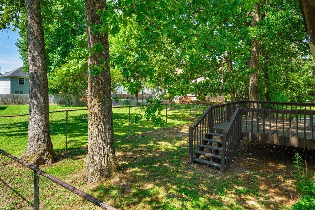 8708 Oak View Drive Property Photo 24