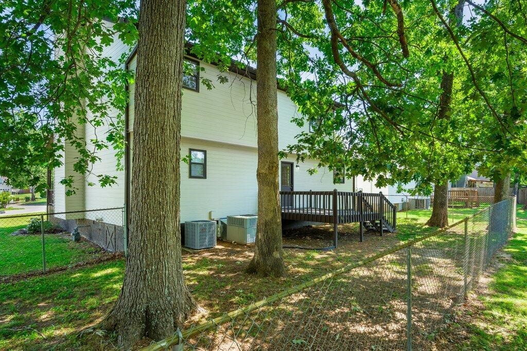 8708 Oak View Drive Property Photo 26