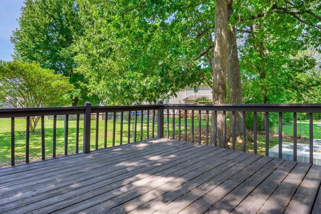 8708 Oak View Drive Property Photo 27
