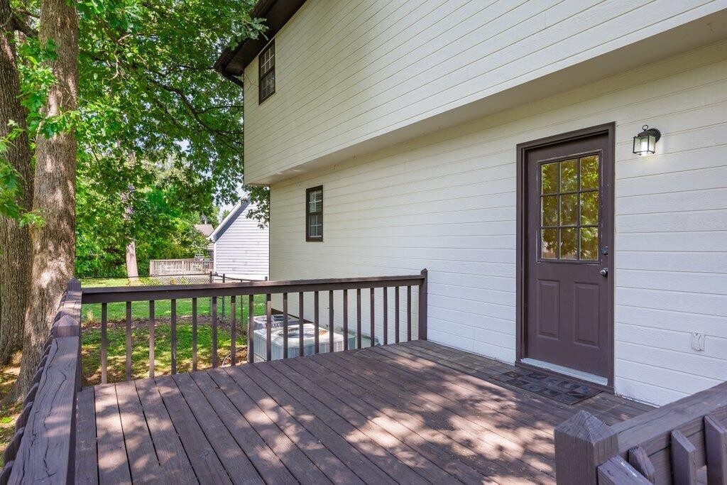 8708 Oak View Drive Property Photo 28