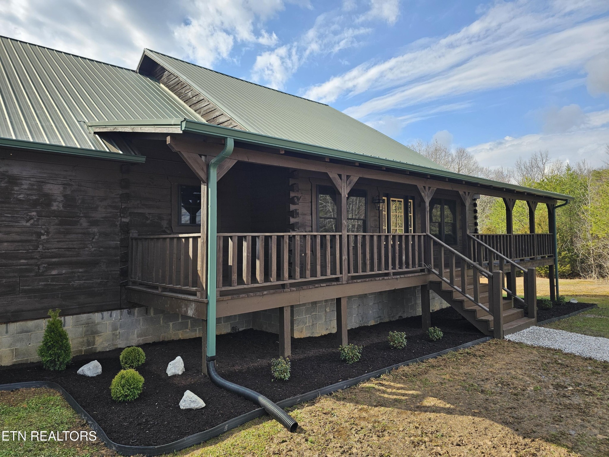 371 Plaza Drive Property Photo 1