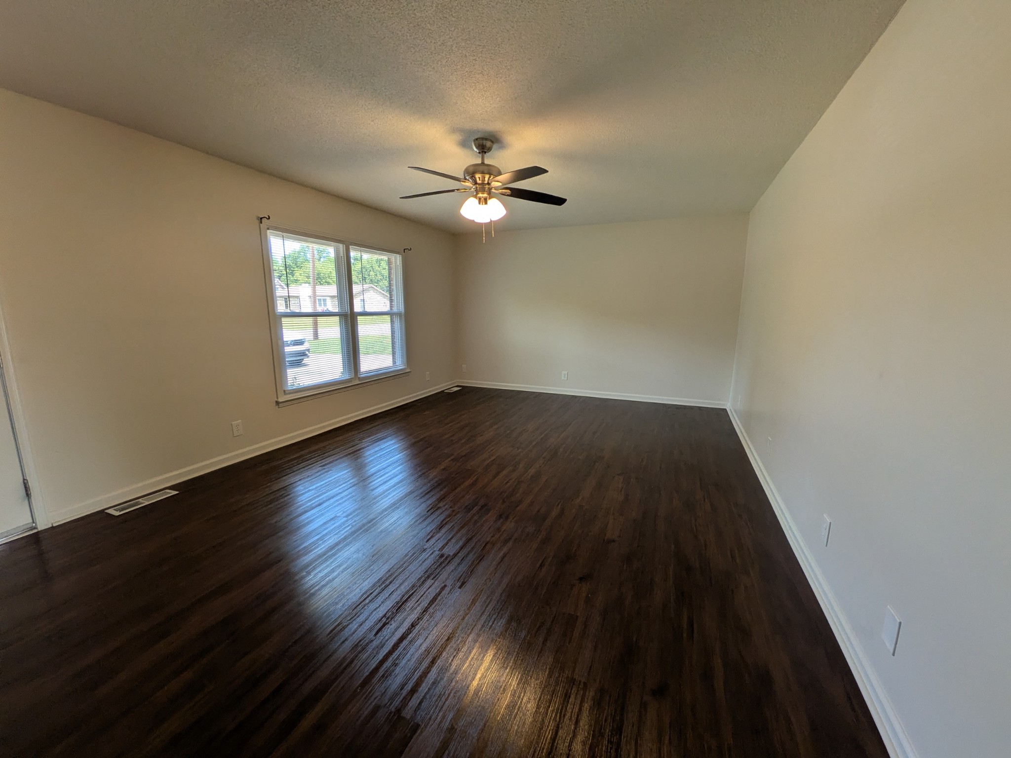 809 Margret Dr Property Photo 3