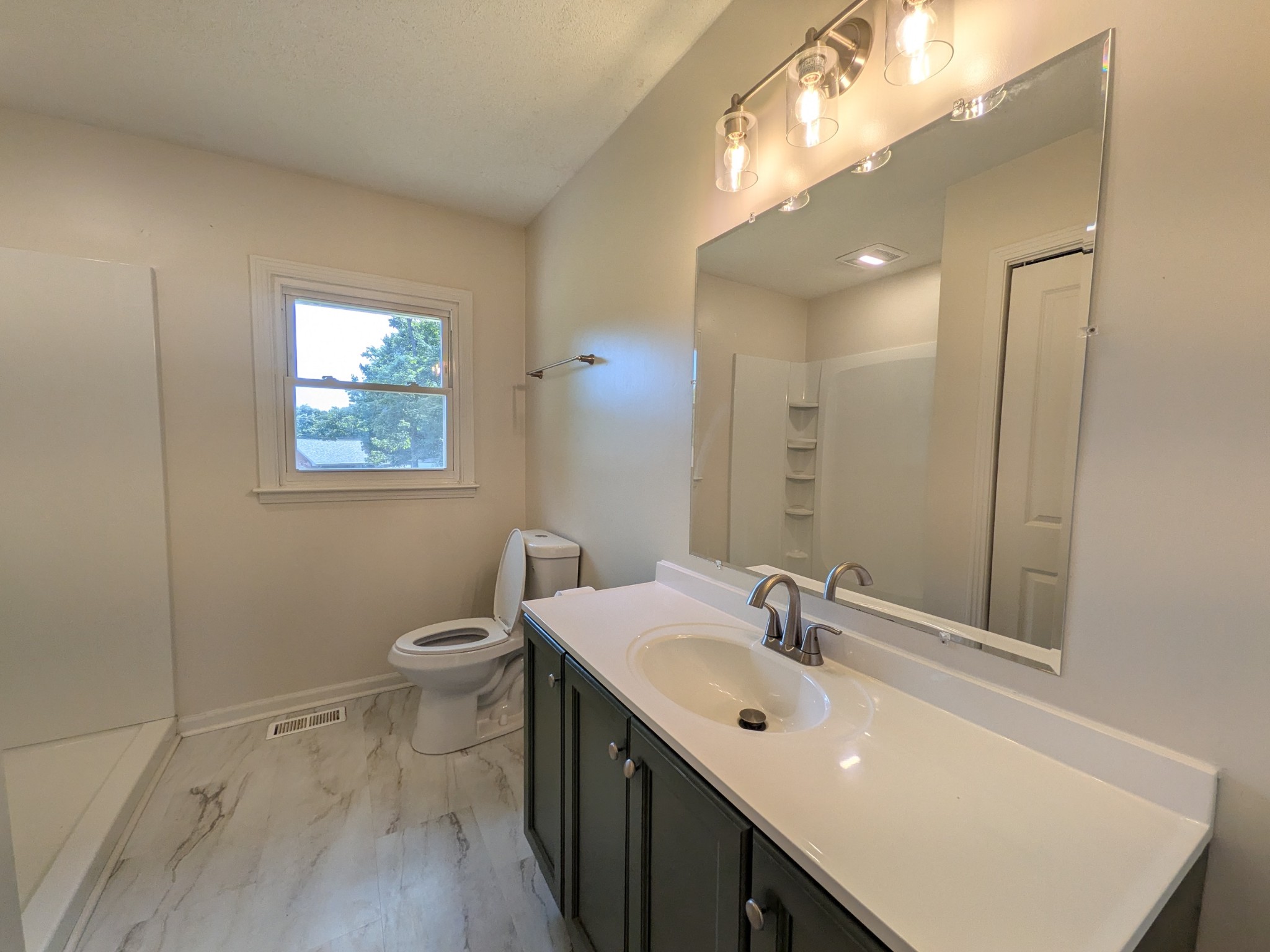809 Margret Dr Property Photo 10