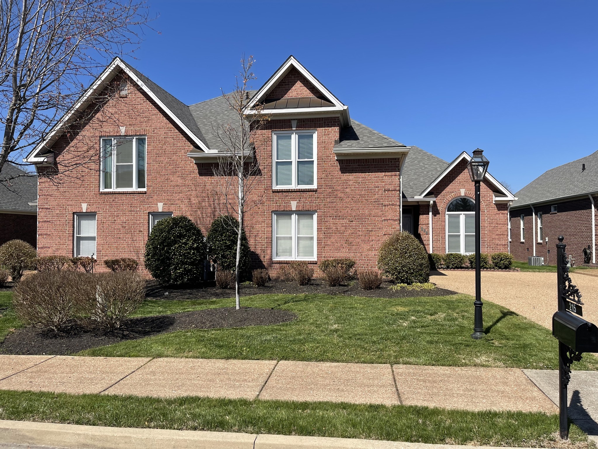215 Stoners Glen Ct Property Photo 1