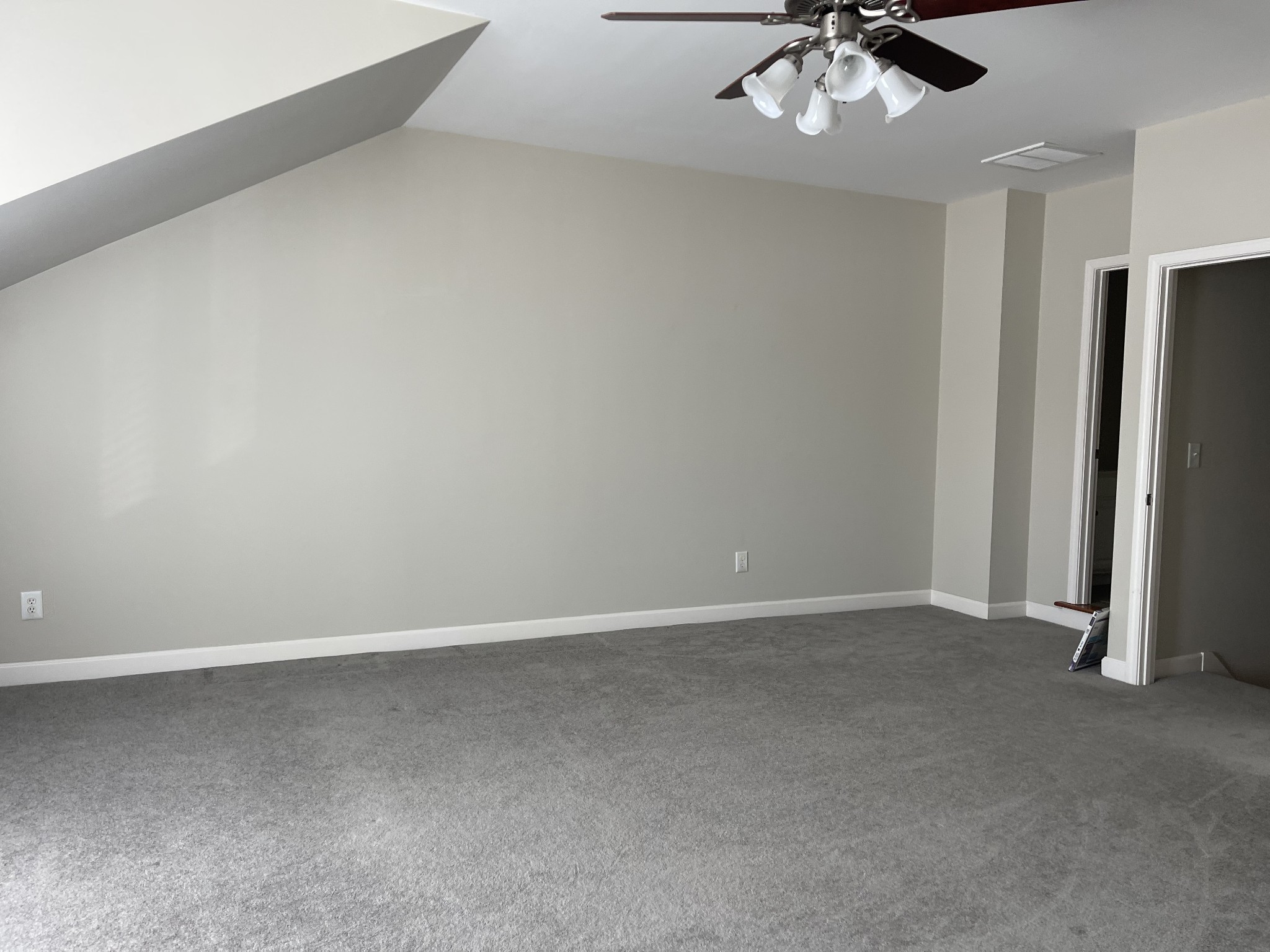 215 Stoners Glen Ct Property Photo 15