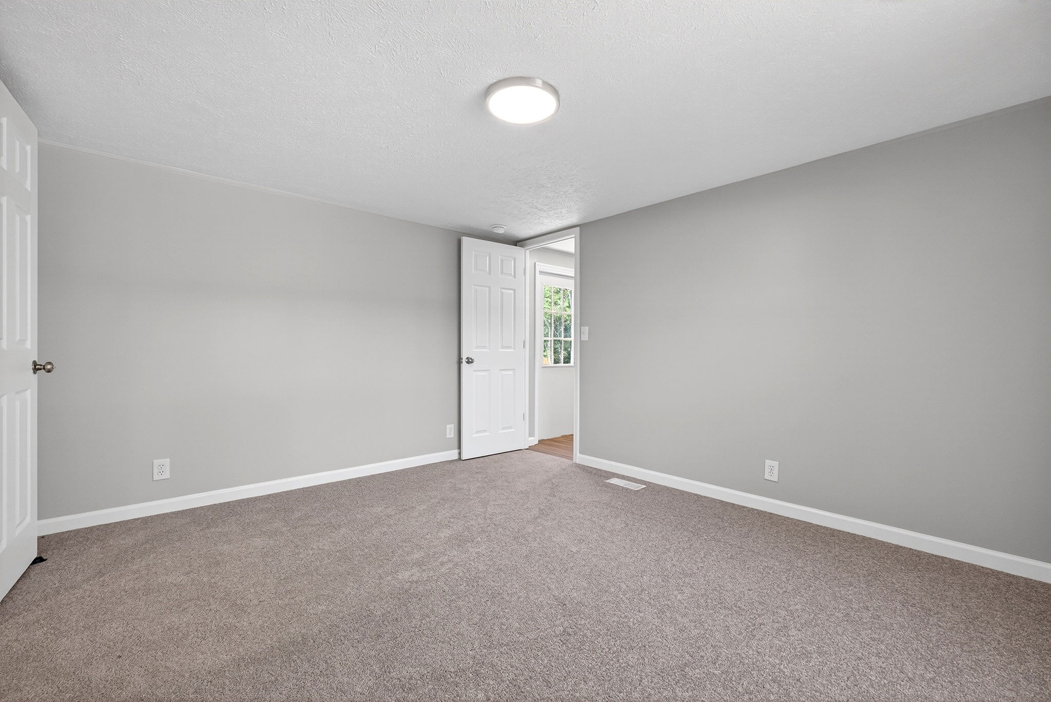 8380 Chaffin Rd Property Photo 10