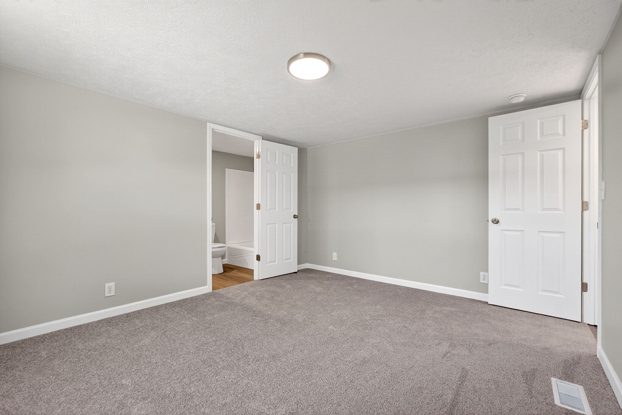 8380 Chaffin Rd Property Photo 11