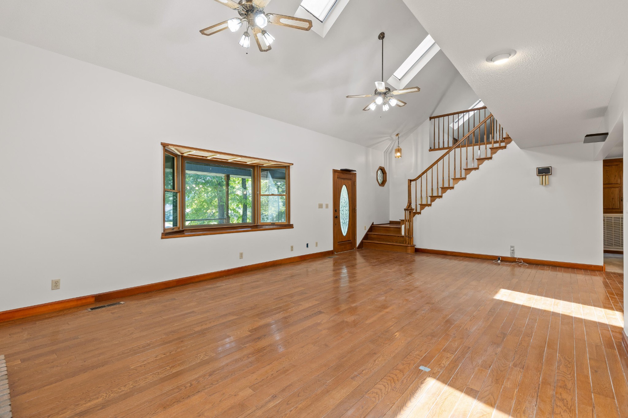 2401 Igou Ferry Road Property Photo 16