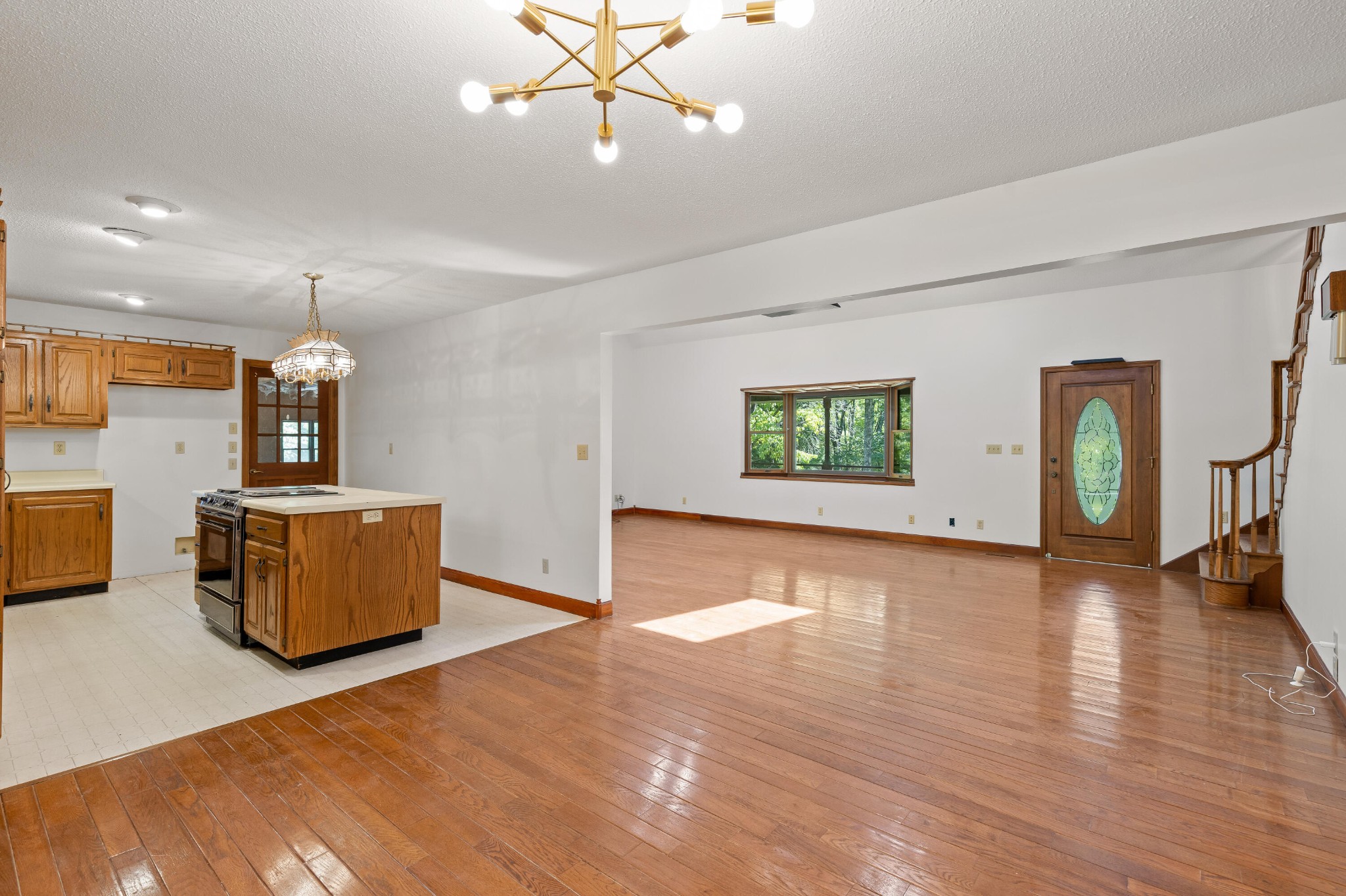 2401 Igou Ferry Road Property Photo 21