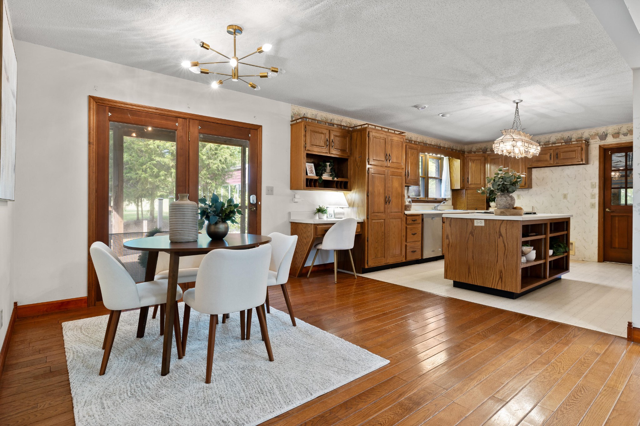 2401 Igou Ferry Road Property Photo 24