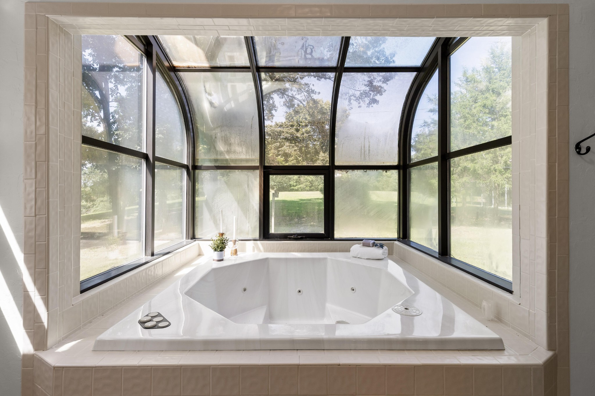2401 Igou Ferry Road Property Photo 45