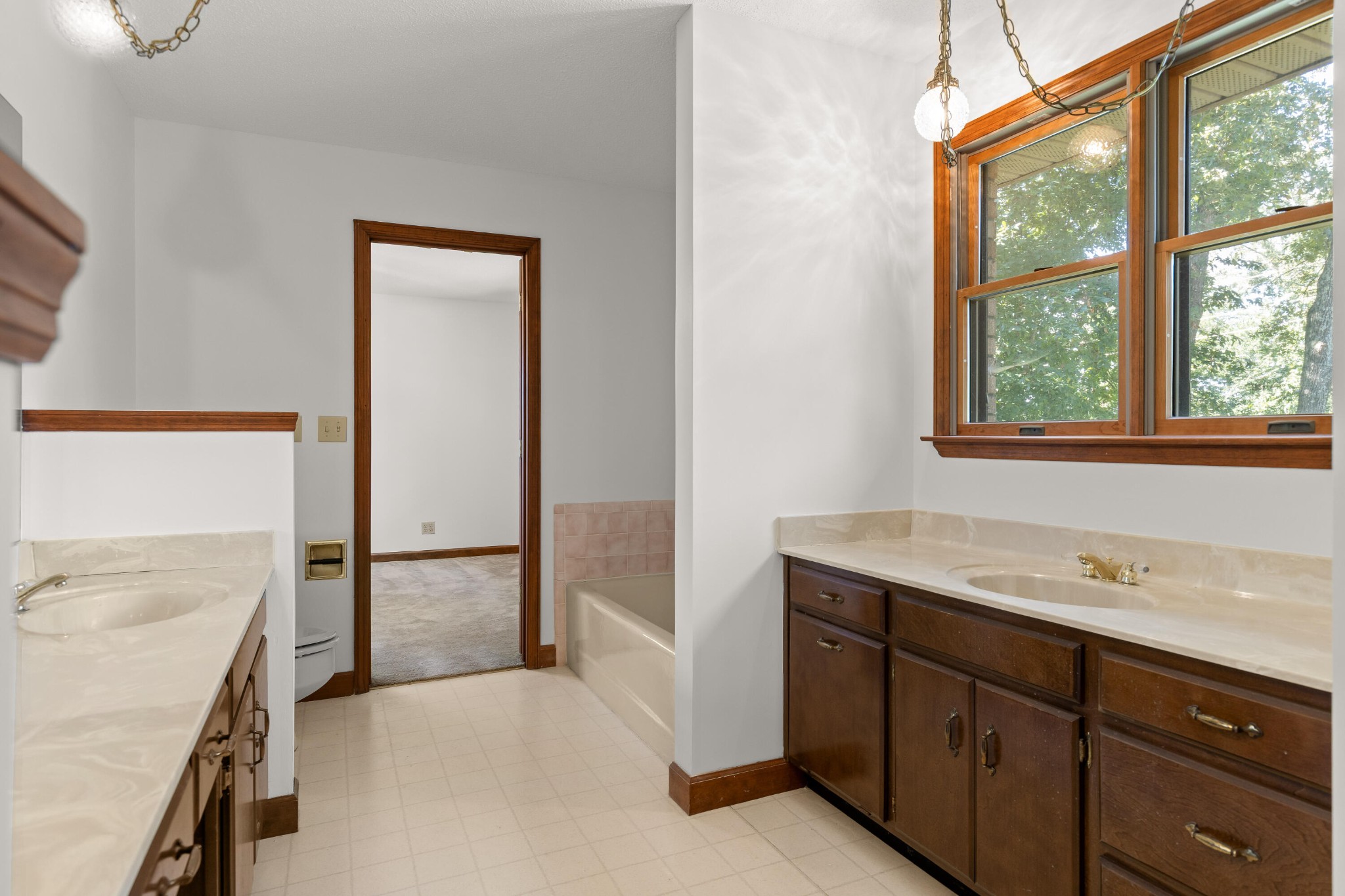 2401 Igou Ferry Road Property Photo 58