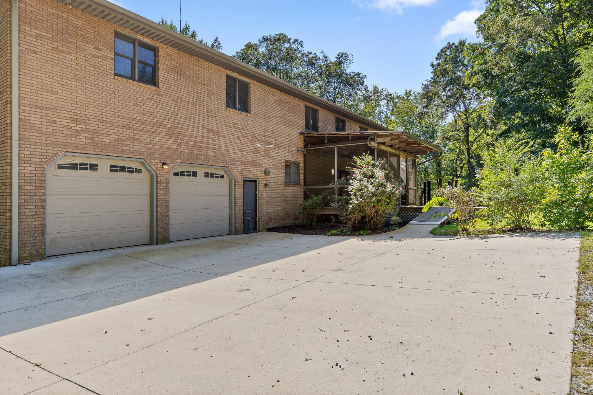 2401 Igou Ferry Road Property Photo 80