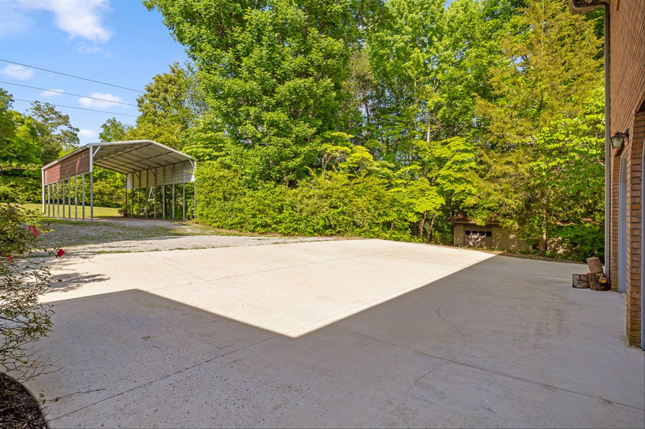 2401 Igou Ferry Road Property Photo 84