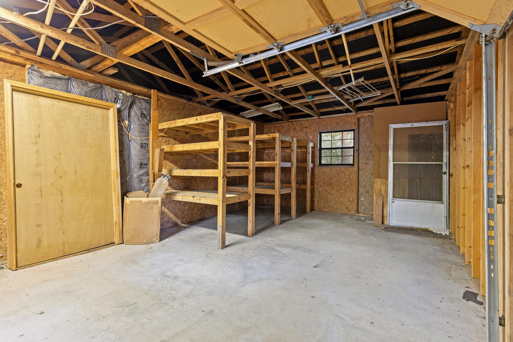 2401 Igou Ferry Road Property Photo 92