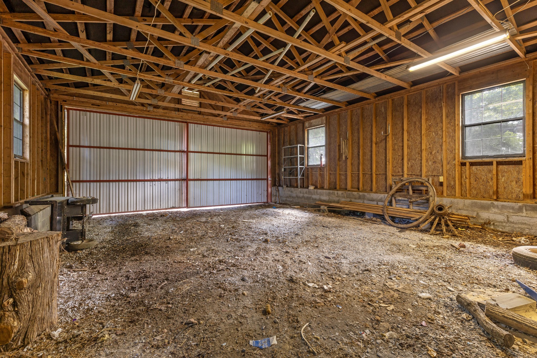 2401 Igou Ferry Road Property Photo 93