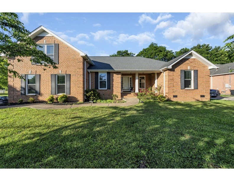 303 Andy Johns Dr Property Photo 1