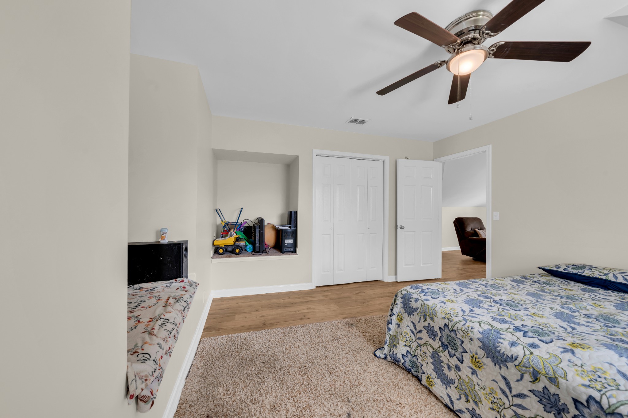 303 Andy Johns Dr Property Photo 23