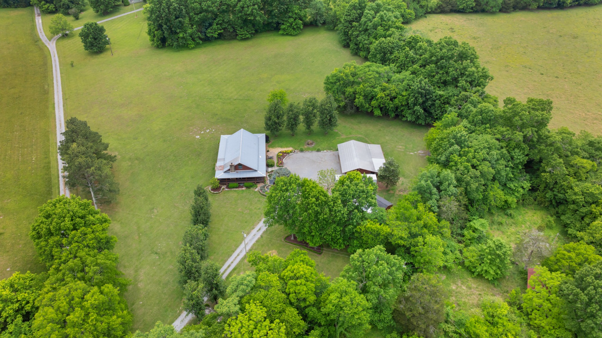 990 Bugscuffle Rd Property Photo 1