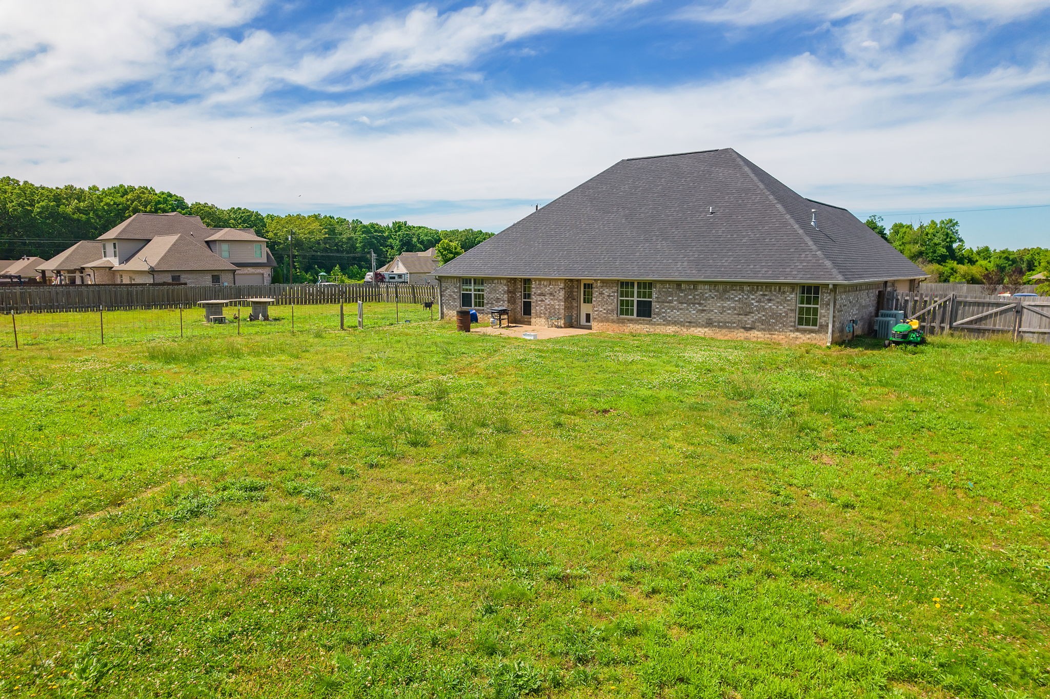 100 Mary Kate Ln Property Photo 24